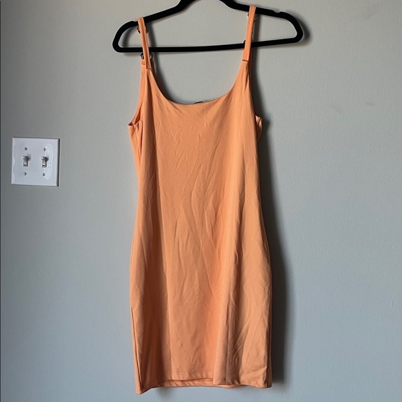 FOREVER 21 orange dress - Picture 2 of 3